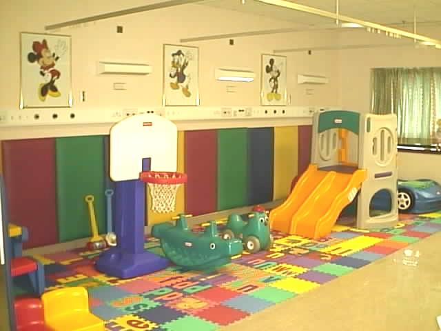 C_A_R.JPG (34974 bytes)